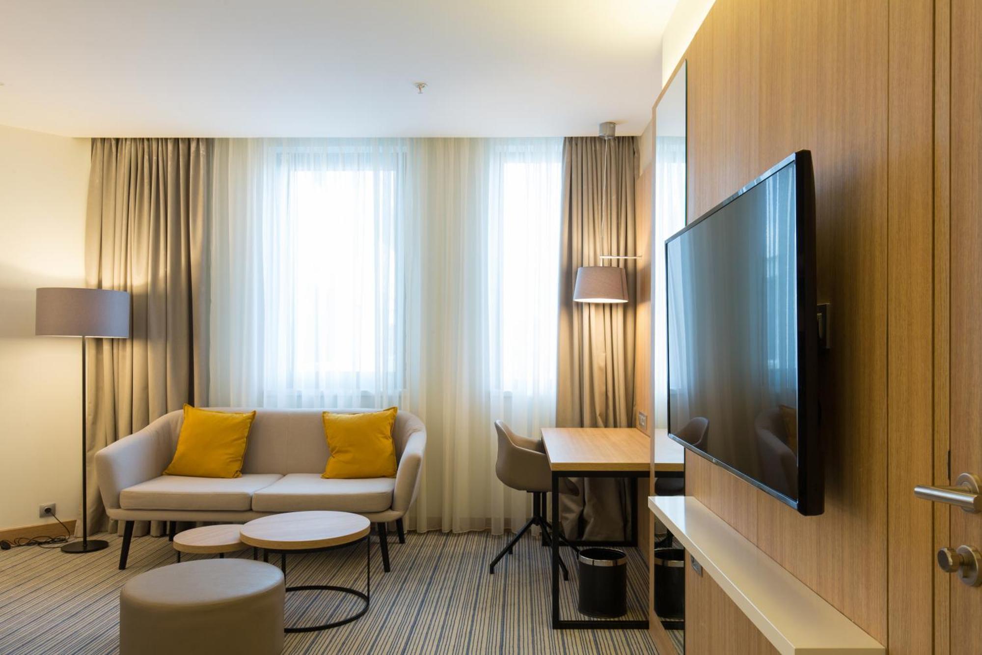 Courtyard By Marriott Banja Luka Hotel Exterior photo