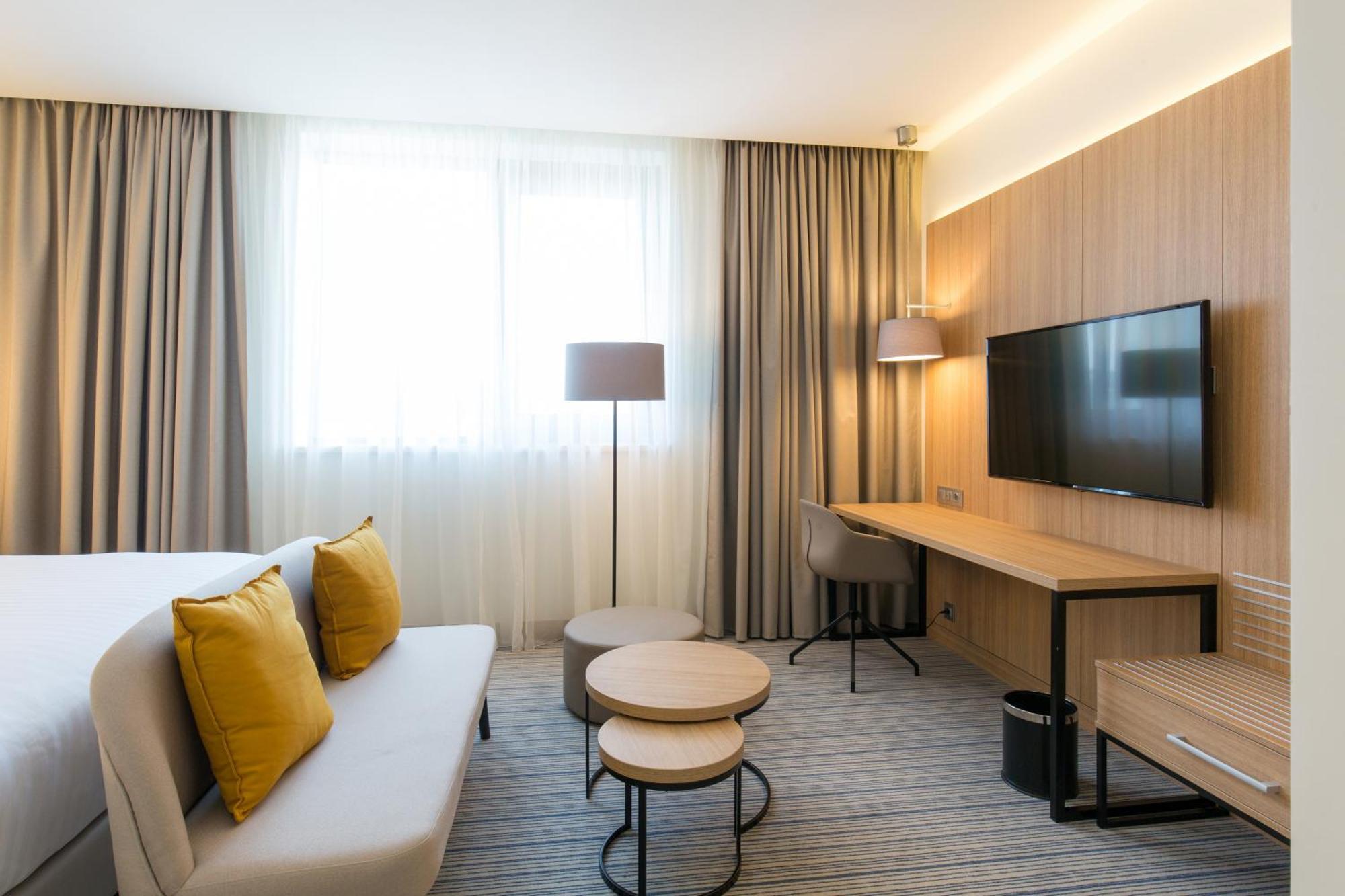 Courtyard By Marriott Banja Luka Hotel Exterior photo