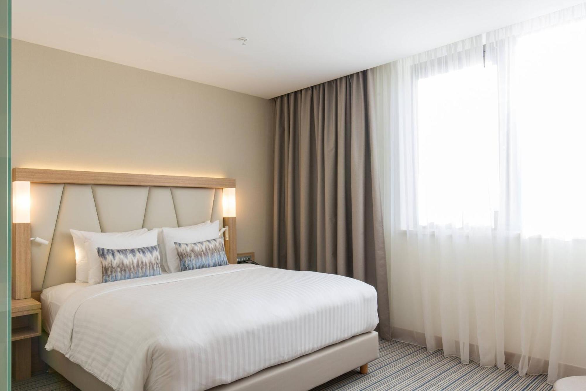 Courtyard By Marriott Banja Luka Hotel Exterior photo